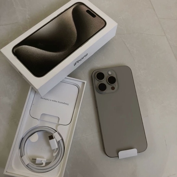 iPhone 15 pro max, 1tb - Picture 4 of 4